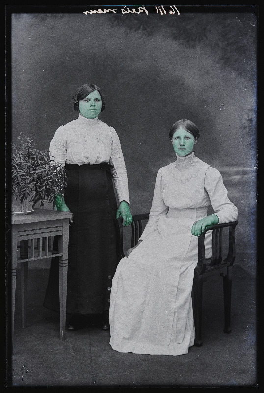 Reismann sõbrannaga.