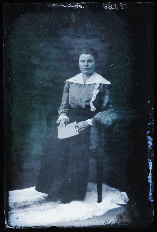 Anna Tõnisson.