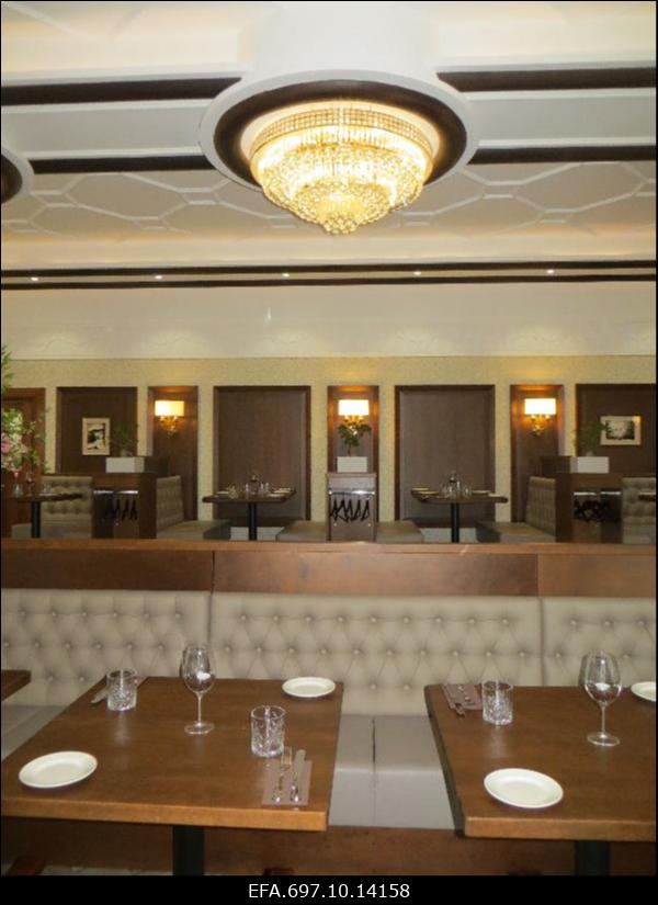 Taagepera mõisa peahoone sisevaade. Söögisaal.