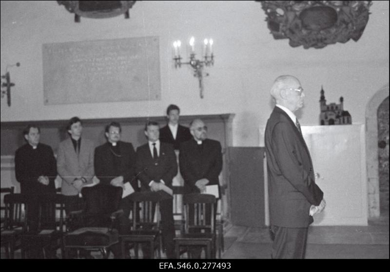 President Lennart Mere ametisse astumise tseremoonia Tallinna Toomkirikus.