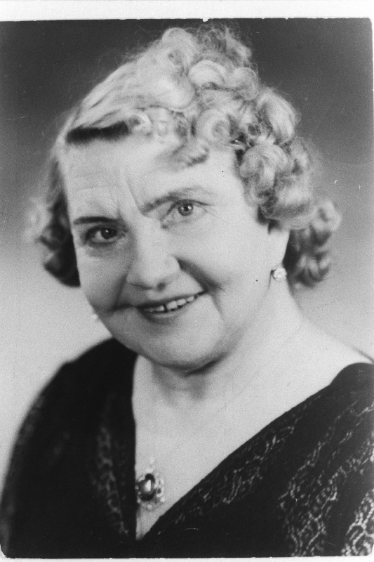 Möldre, Mari - näitleja.