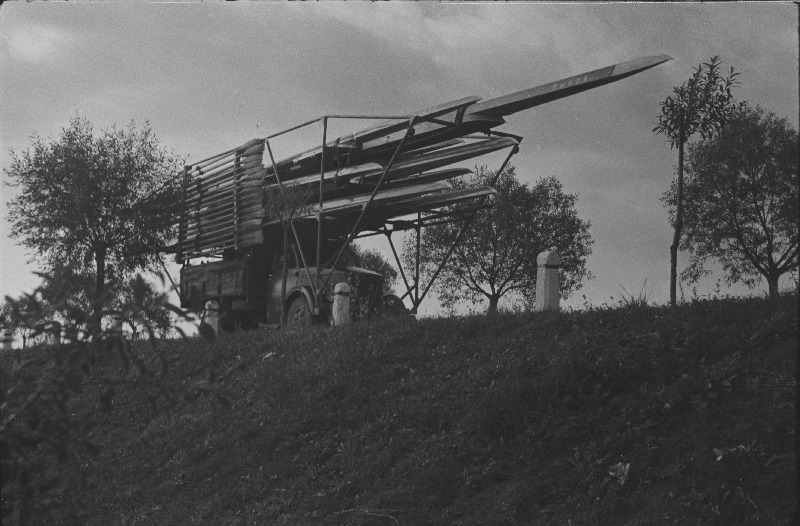 Nõukogude Liidu ametiühingute võistlused sõudmises. Veoauto varustusega.