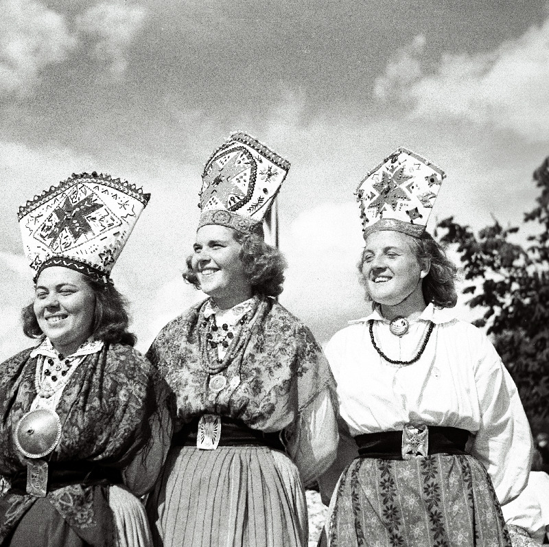 XIII üldlaulupeost osavõtjad Lauluväljakul.