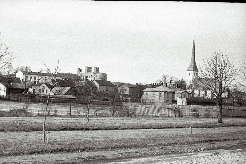 Linnavade.