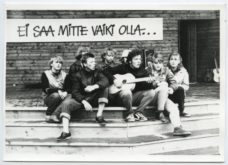 EÜE-85 Viru regiooni kokkutulek Mustjärvel III. Laulab Tapa rühm