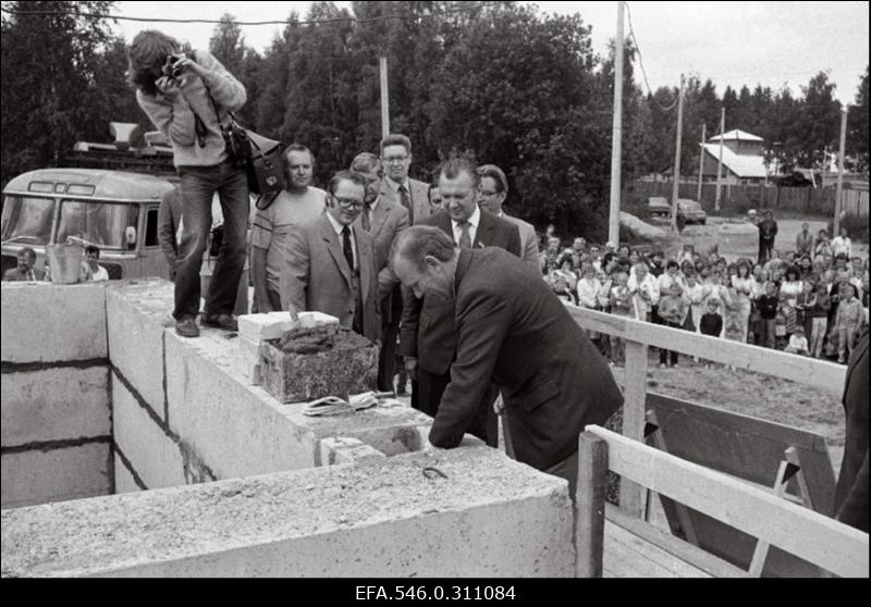 Elevandimaja avamine loomaaias.