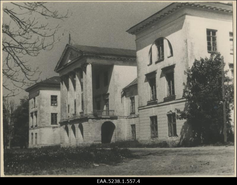 Kolga mõisa peahoone