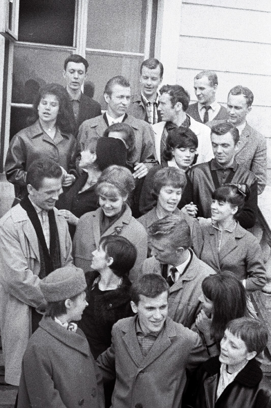 Grupp Tallinna Riikliku Konservatooriumi lavakunstikateedri 1965. a lõpetanuid.