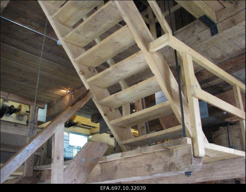 Vihula mõisakompleks. Vesiveski.