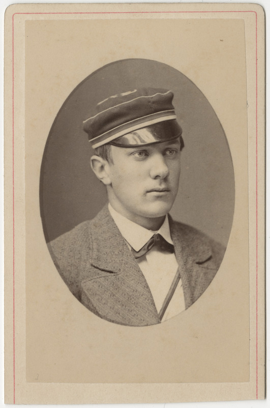 Korporatsiooni "Livonia" liige Oskar Lezius, portreefoto