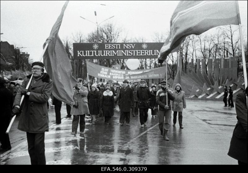 Oktoobripühade paraad.