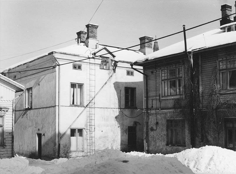 Hämeenkatu 20 -pihanäkymä