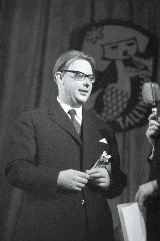 Estraadilaulude võistlusel "Tallinn-69" võitjaks tulnud laulu autor Eino Tamberg.