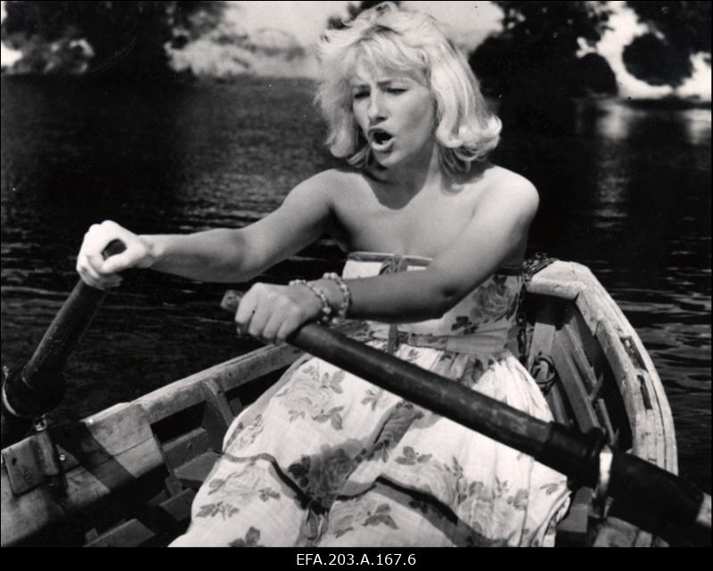 Näitleja A. Ader filmistuudio Tallinnfilm mängufilmis Juhuslik kohtumine.