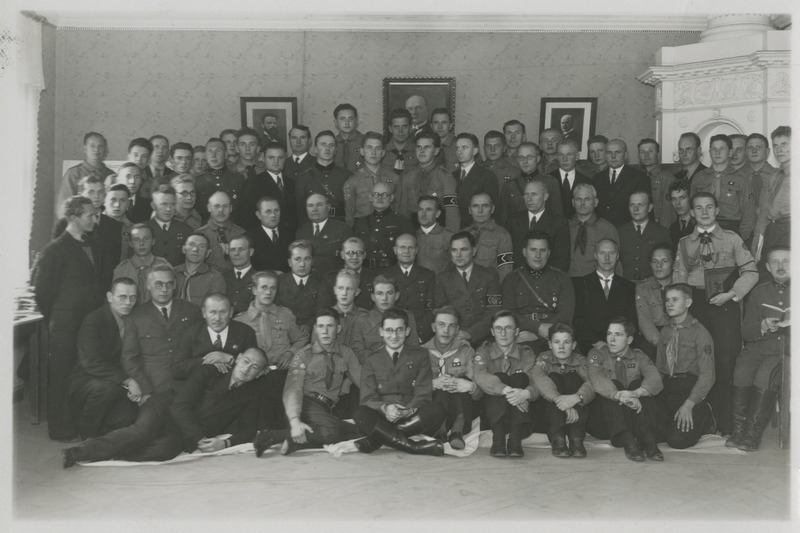 Noorte Kotkaste Tartumaa maleva juhtide õppepäevad 30.-31.10.1936, osalejad grupifotol