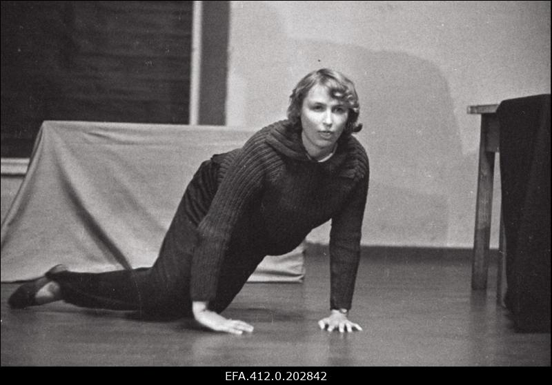 Praktiline töö Tallinna Riikliku Konservatooriumi lavakunsti kateedris. Etüüdid.