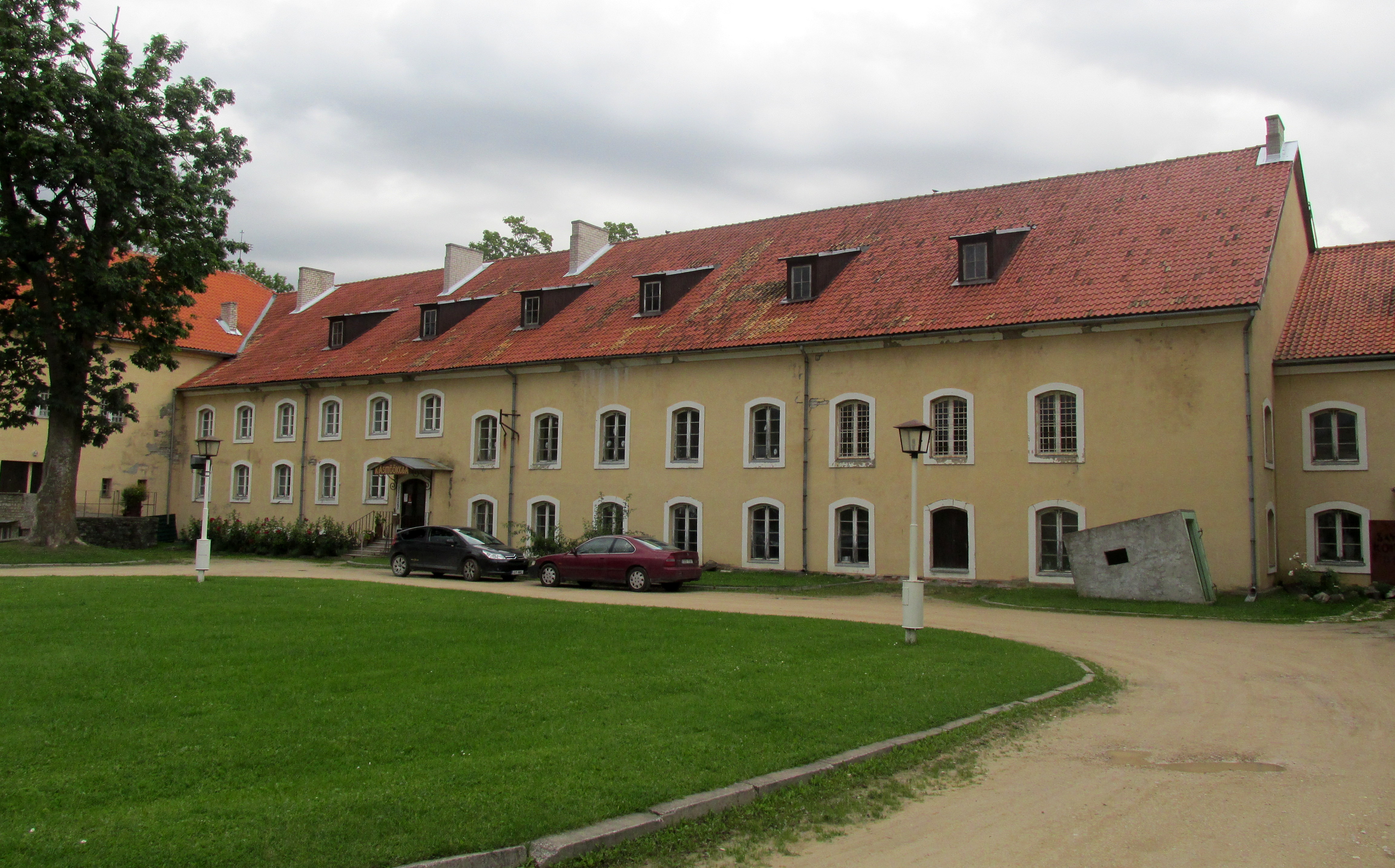 Põltsamaa linnuse õu 2015 - This is a photo of cultural heritage monument of Estonia number