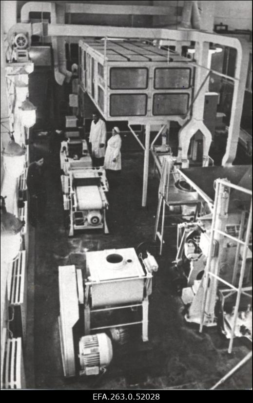 Uus moodne leivatehas Kallastel.