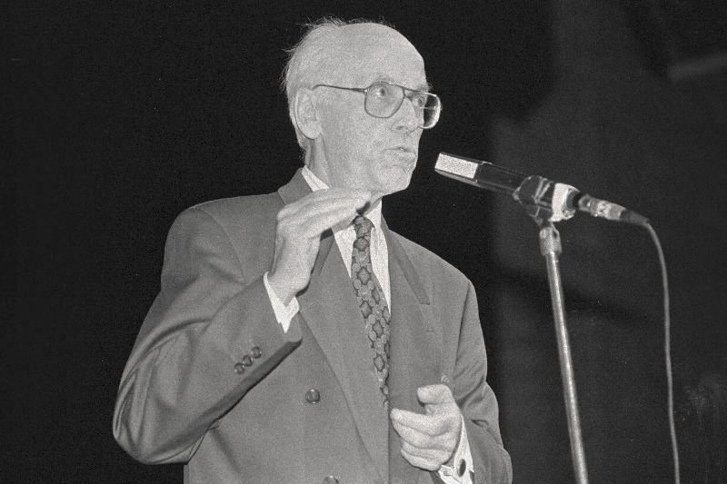 L. Meri