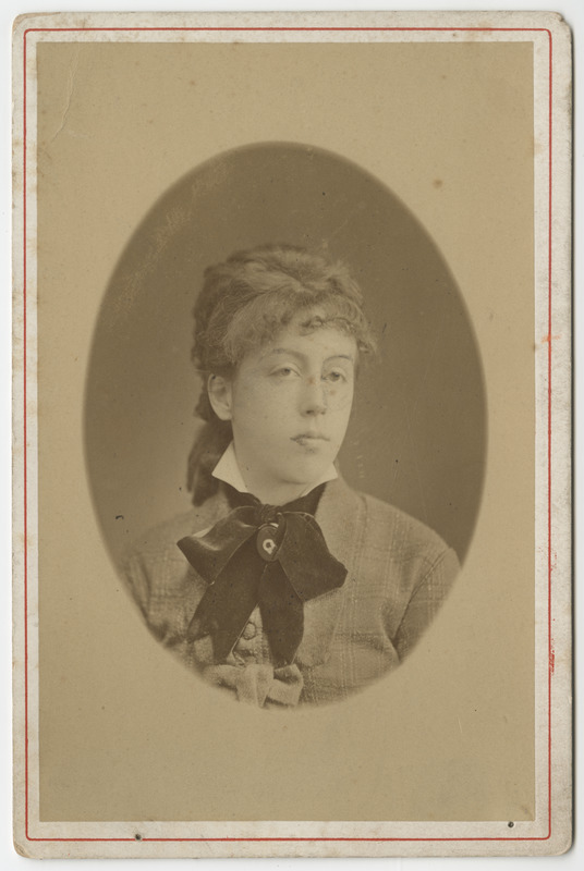 Selma Dietze (abielus Raehlmann) portreefoto