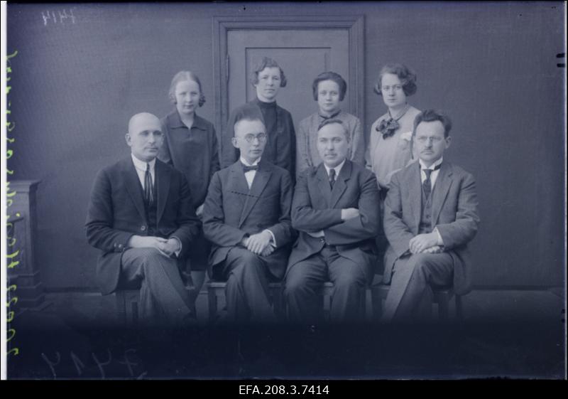 Grupp Järvamaa Haridusosakonna töötajaid.