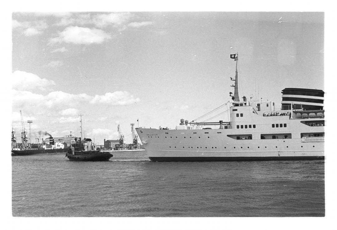 Laiva "Aallotar" satamassa