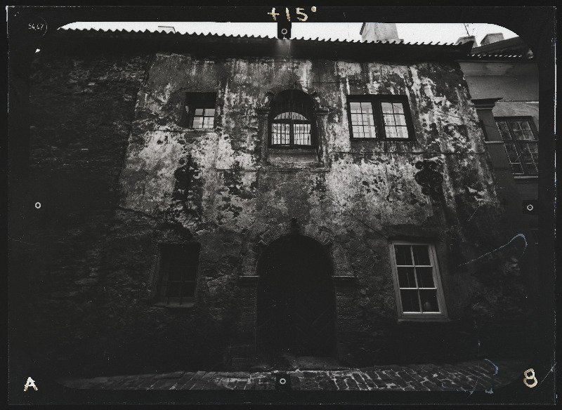 Tallinn, Vanalinna kvartal nr 29 (Katariina käik). Fassaadide stereofotogramm-meetriline mõõdistamine.