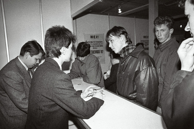 Best-Estonia korraldas Eesti Näituste valges paviljonis kontaktmessi "Võti tulevikku 92".