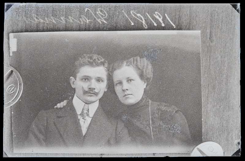 Mees ja naine, (17.11.1915 fotokoopia, tellija Wannas [Vannas]).