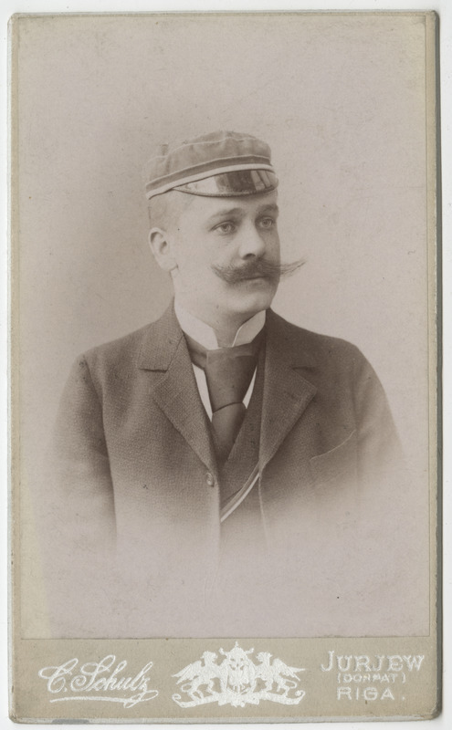 Korporatsiooni "Livonia" liige Johannes Eisenschmidt, portreefoto
