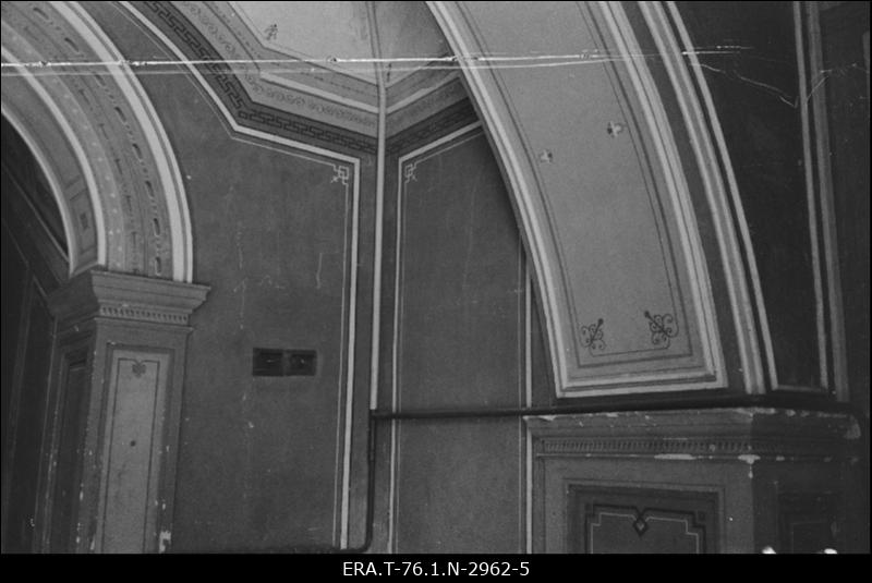 Muuga mõis. Vaade vestibüüli servale