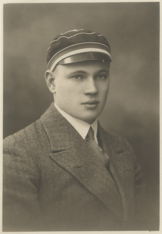 Korporatsioon "Estonia" liige Bernhard Hesse, portreefoto