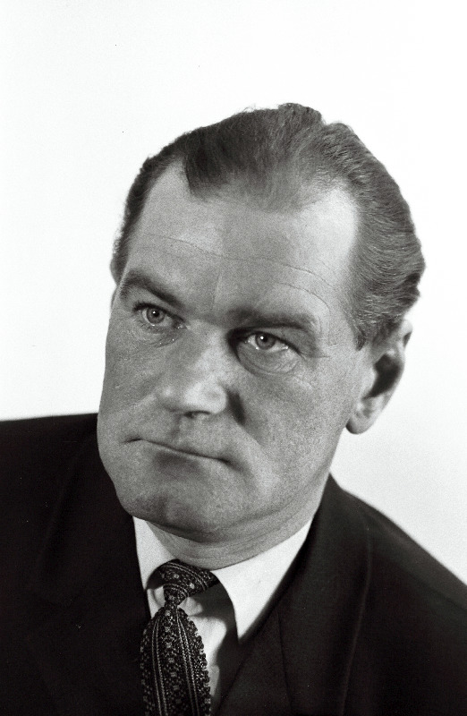 Rotka, Harry - Pandivere kolhoosi osakonna juhataja.