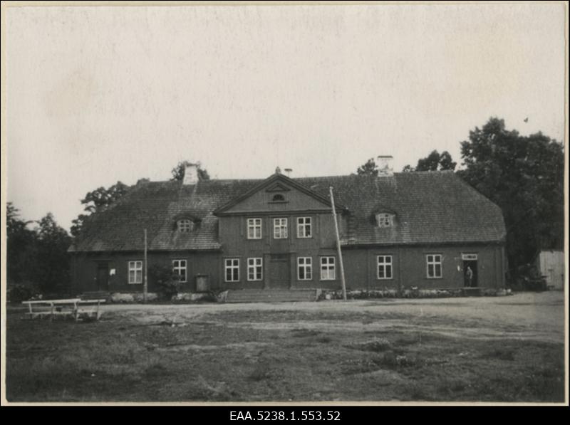 Uue-Varbla mõisa peahoone