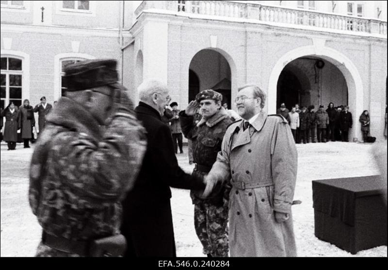 Piirivalve lipu pühitsemine Toompeal.