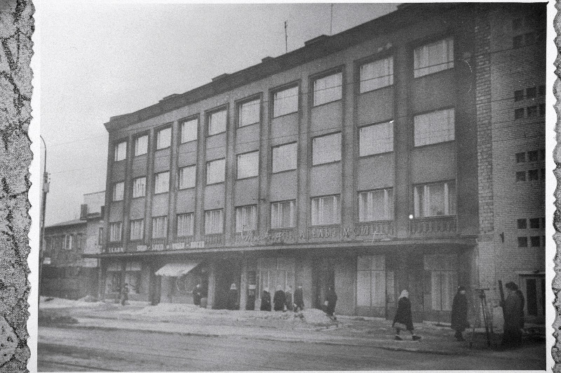 Hoone Tartu mnt 39, kirjaniku ja riigitegelase August Jakobsoni elukoht 1940. aastail.