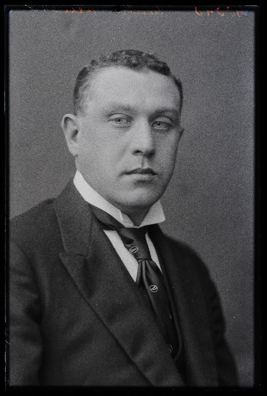 Oskar Jung.