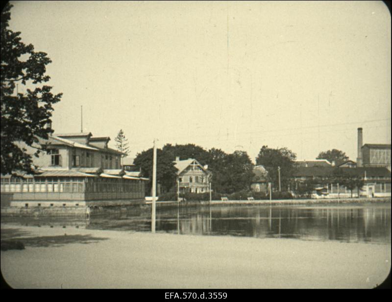 Vaade kuursaalile mere poolt.