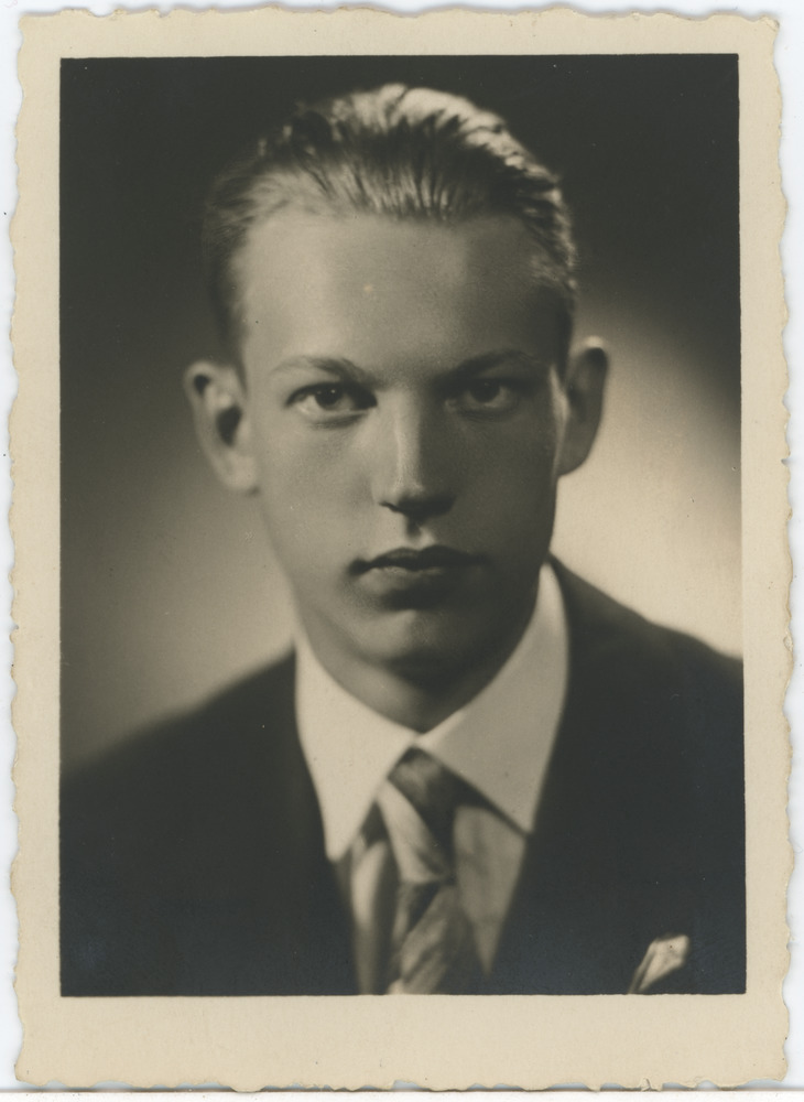 Tartu ühis-kaubanduskooli abiturient Helmut Taimre, portreefoto