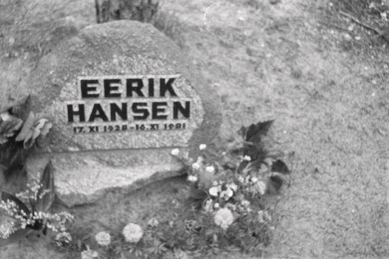 Tehnikateadlase (kirjanik Anton Hansen Tammsaare poja) Eerik Hanseni hauakivi Metsakalmistul.
