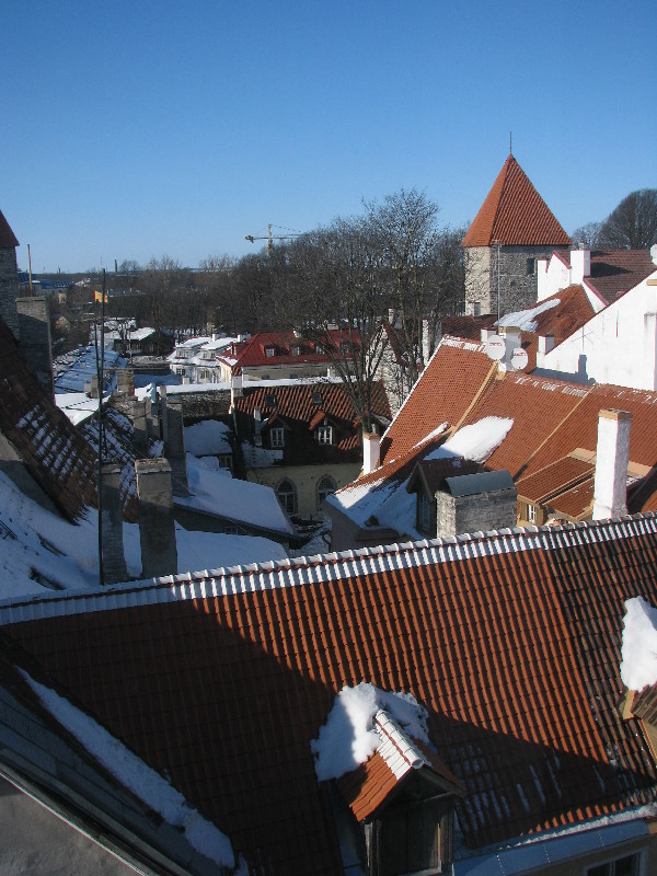 Vaade Tallinna vanalinnale endise Eesti NSV Riikliku Julgeoleku Komitee hoonest Pagari tänav 1.