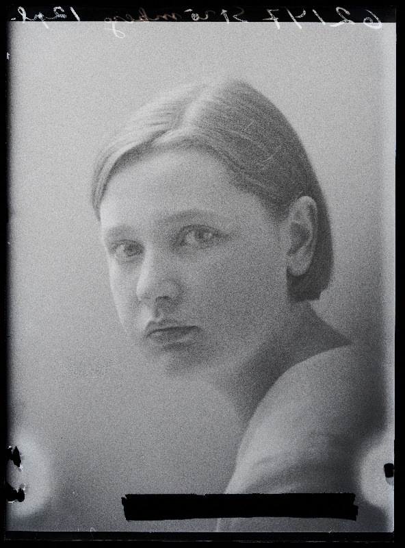 Viljandi Saksa Eragümnaasiumi abiturient Ilse Ströhmberg.