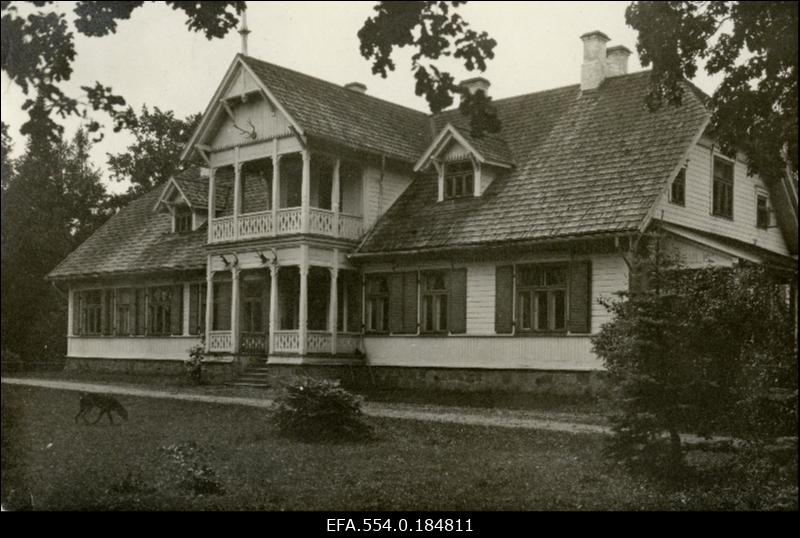 Rõusa mõisa härrastemaja.