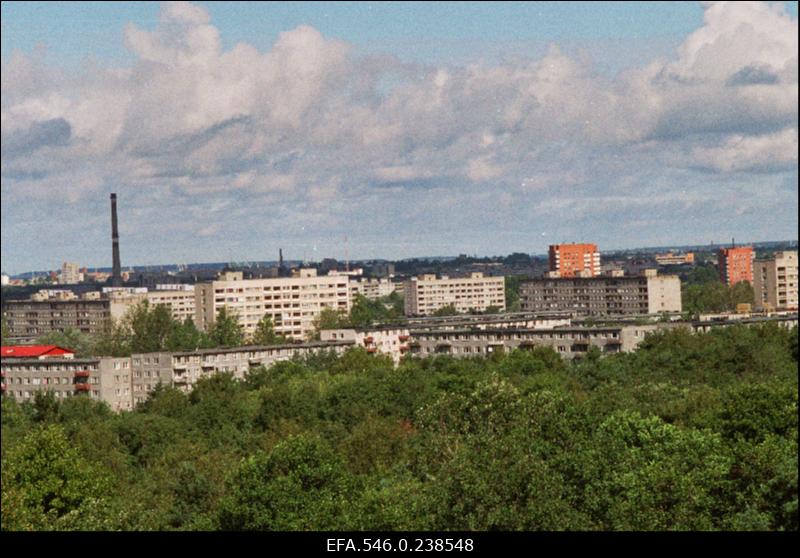 Vaade Lasnamäe linnaosale teletornist.