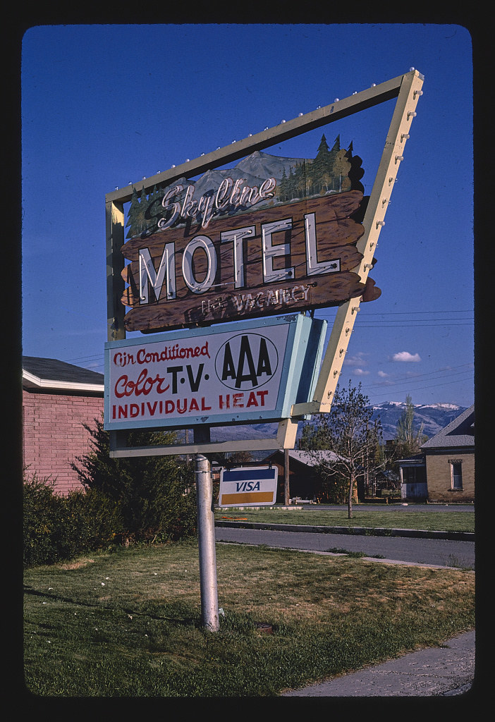 Skyline Motel sign, Route 89, Fairview, Utah (LOC)