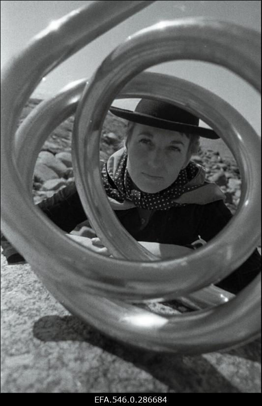 Metallikunstnik ja skulptor Nora Raba