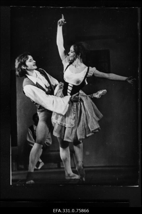 Stseen P.L. Herteli balletist "Asjatu ettevaatus" RAT "Vanemuises", Lise - Rufina Kozlova ja Colas - Leonid Pankin.