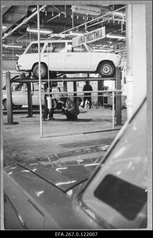 Valga "Žiguli" autode hooldejaama remondihalli sektor.