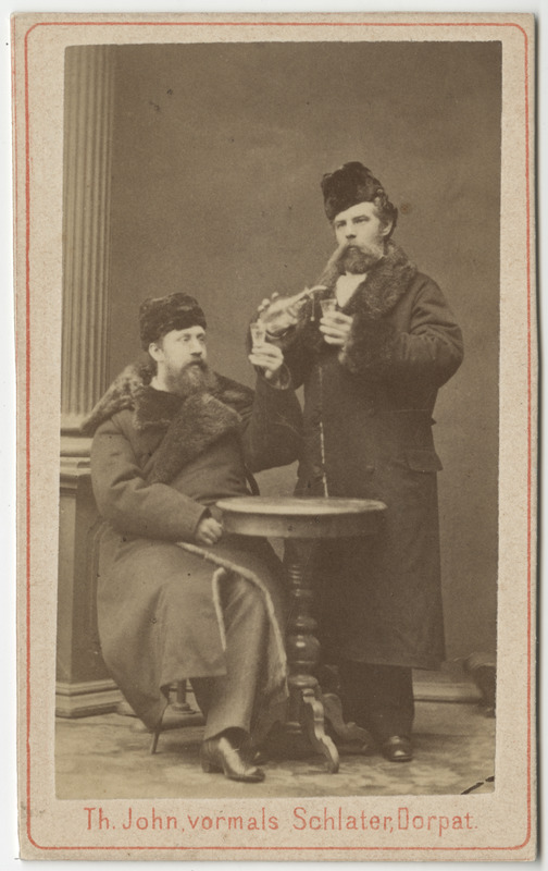 Tartu Ülikooli oftalmoloogia
prof  Eduard Raehlmann kolleegiga