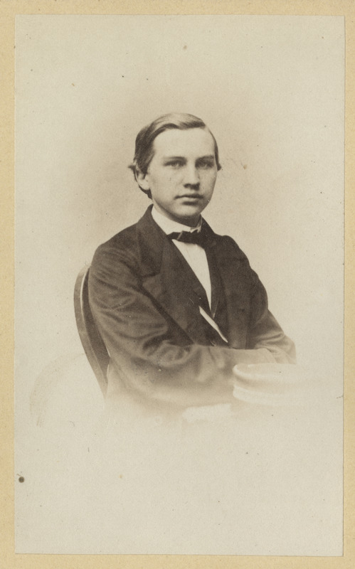 Korporatsioon "Estonia" liige Eduard Paucker, portreefoto